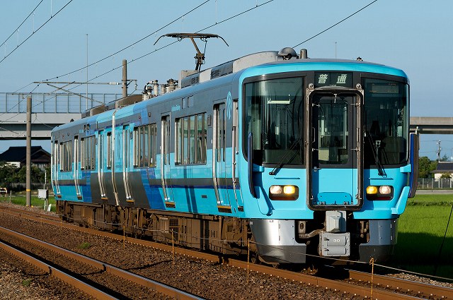 IRいしかわ鉄道521系