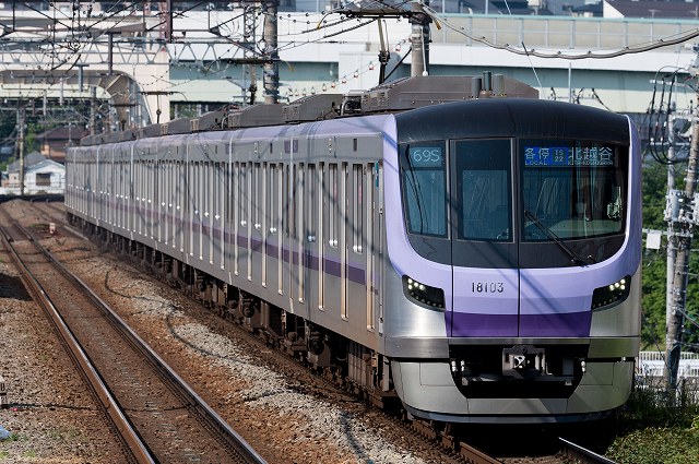 東京メトロ18000系