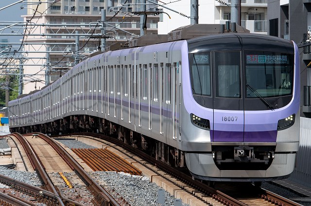 東京メトロ18000系