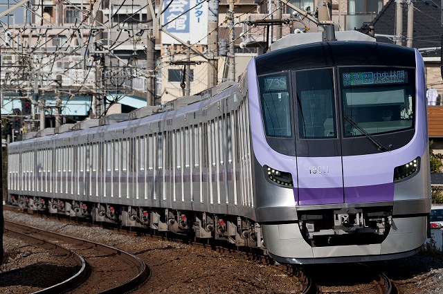 東京メトロ18000系