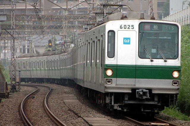 東京メトロ6000系