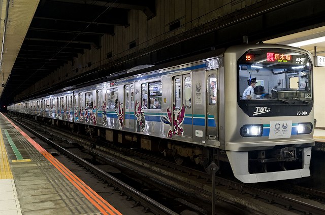 東臨70-000系