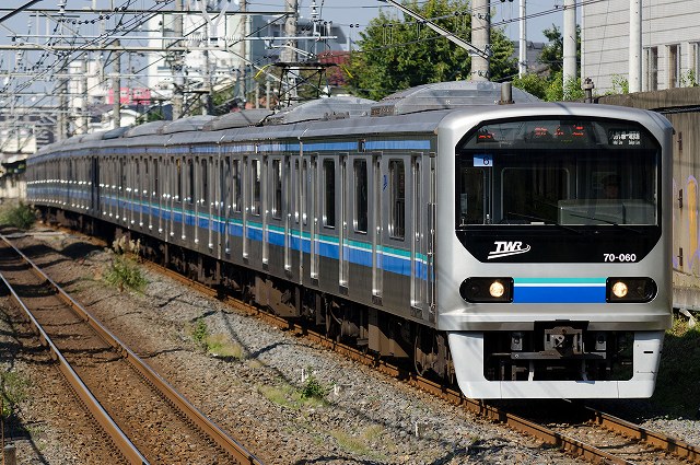 東臨70-000系